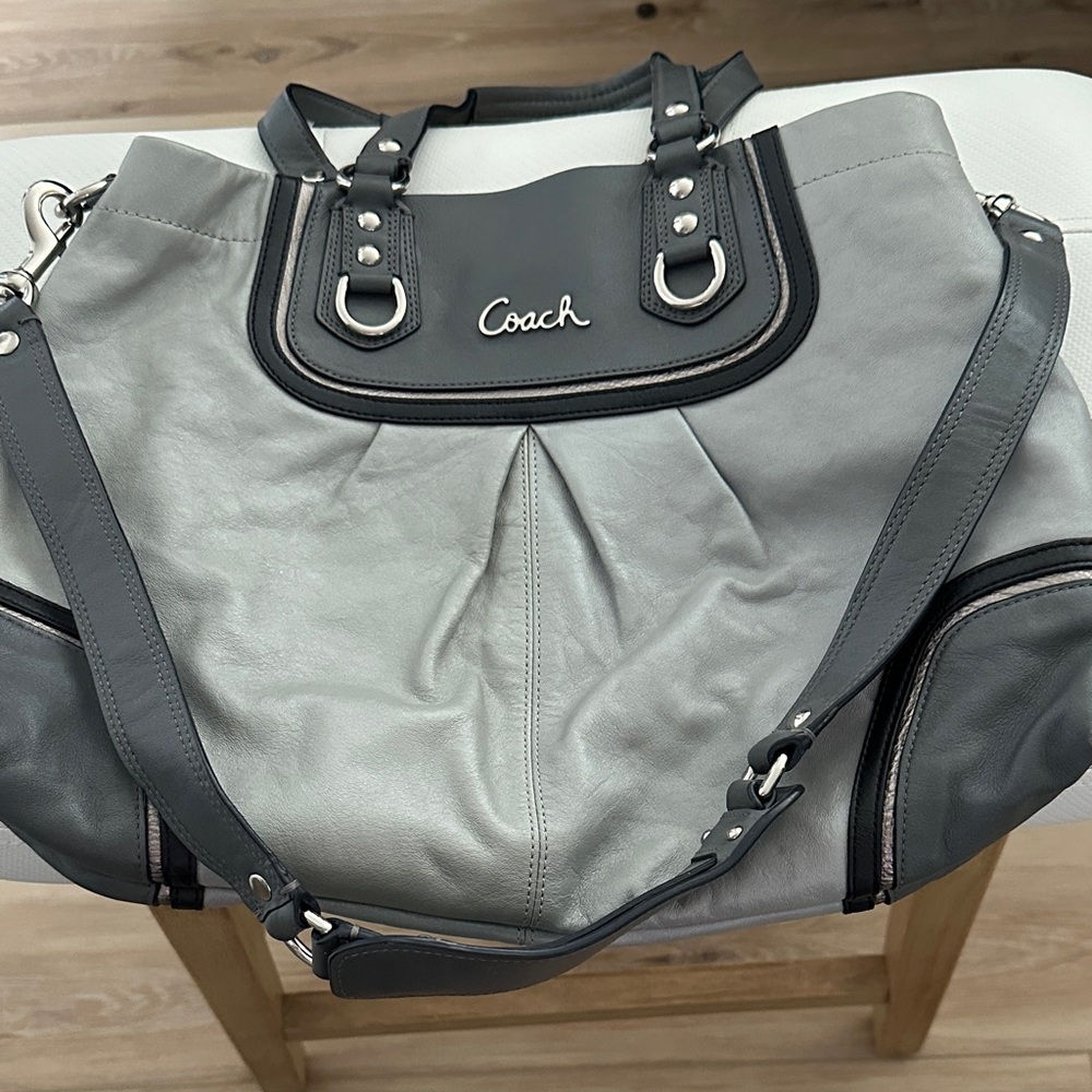 Coach ‘Ashley Spectator’ Gray Leather Shoulder Bag with Black Accents